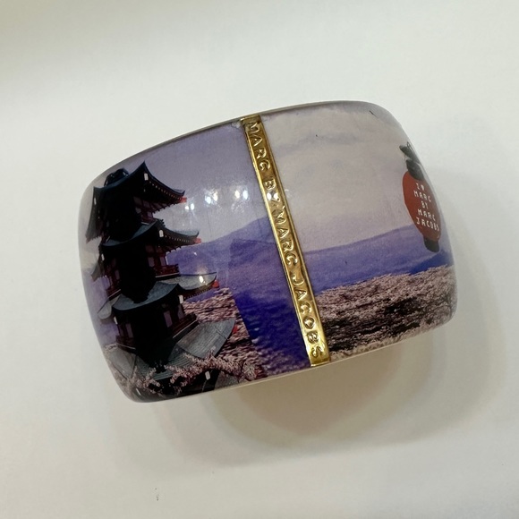 Marc by Marc Cuff - Picture 9 of 11